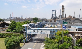 川崎事業所昭和門入口