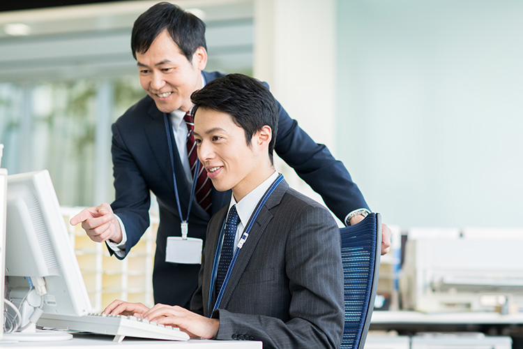 豊富な実践トレーニング